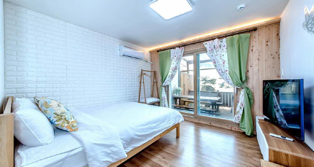 Sungsan Hill Villa Seogwipo Exterior photo